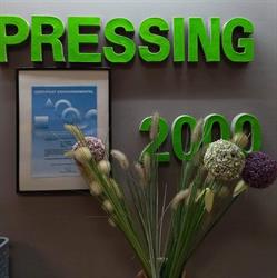 Logo Pressing 2000